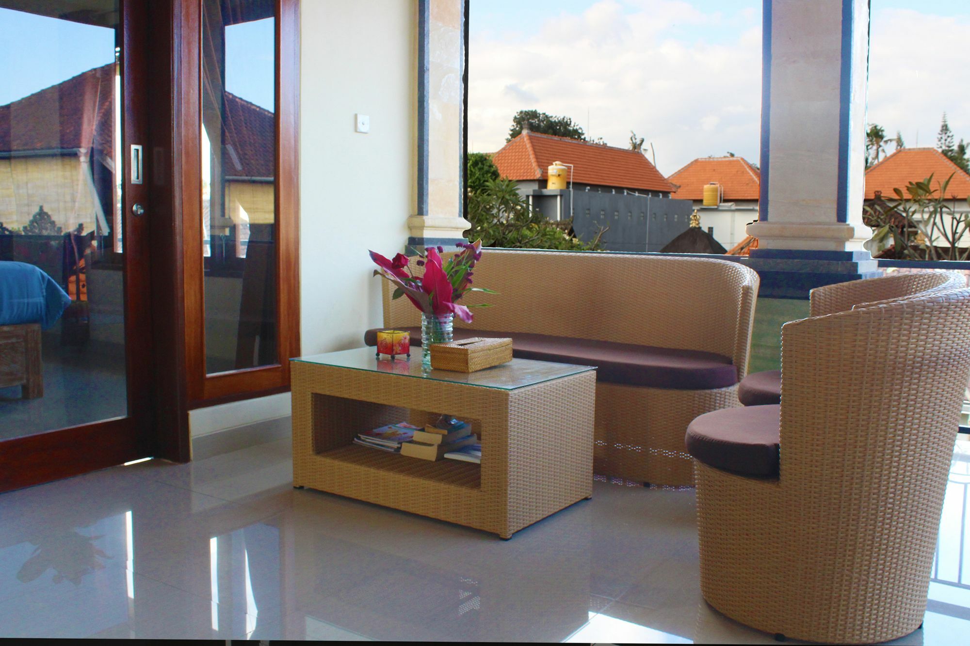 Cr Tris Rooms Seminyak Zewnętrze zdjęcie